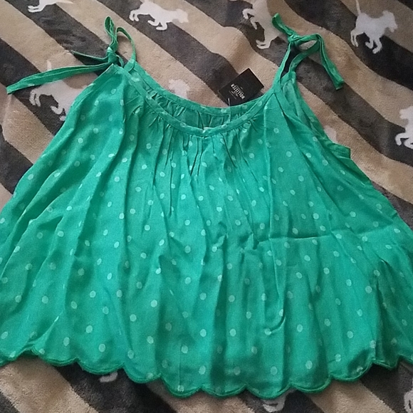 Hollister Tops - Hollister top NWT